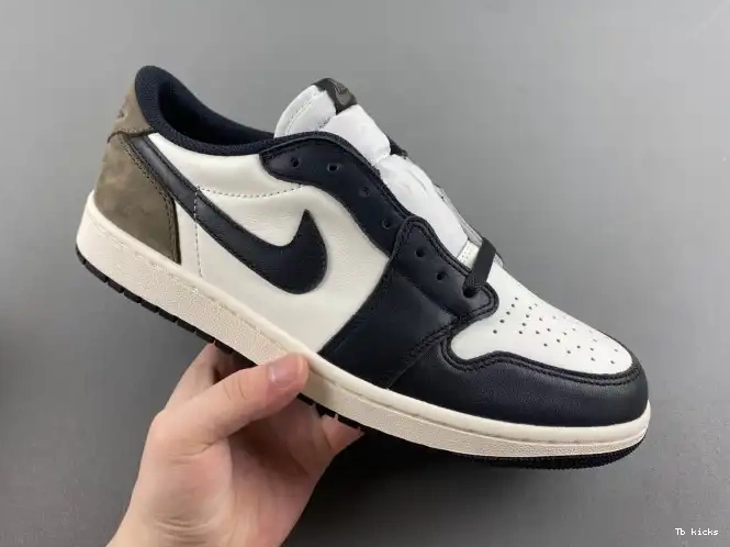 Reps TBK Air Jordan 1 Low OG Mocha CZ0790-102 0514